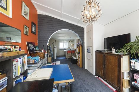 Photo of property in 2 Maunder Street, Marton, 4710