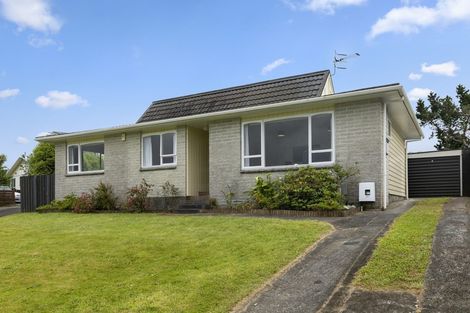 Photo of property in 16 Otira Grove, Kelson, Lower Hutt, 5010