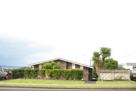 Photo of property in 51 Haseler Crescent, Howick, Auckland, 2014