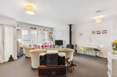 Photo of property in 2/7 Don Street, Papakura, 2110