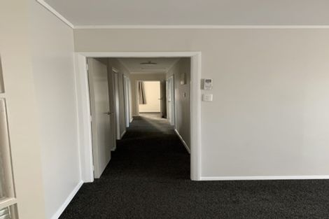 Photo of property in 487 Richardson Road, Mount Roskill, Auckland, 1041