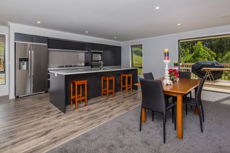 Photo of property in 37 Alderton Drive, Kerikeri, 0230