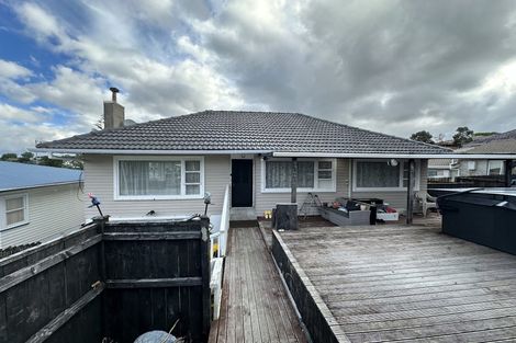 Photo of property in 19 Camelot Place, Glenfield, Auckland, 0629