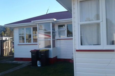 Photo of property in 16 Freestone Place, Manapouri, 9679