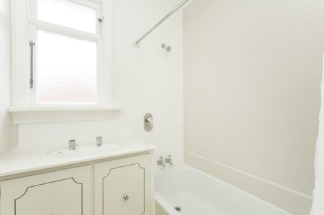 Photo of property in 51 Barr Street, Kenmure, Dunedin, 9011