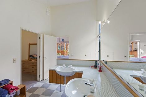 Photo of property in Stringer House, 224 Main Road South, Raumati South, Paraparaumu, 5032