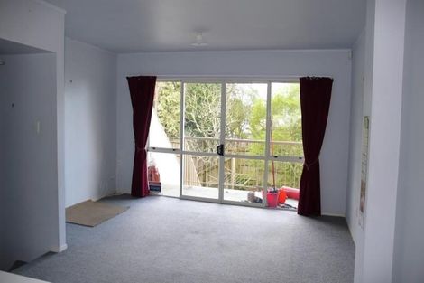 Photo of property in 2/268a Onewa Road, Birkenhead, Auckland, 0626