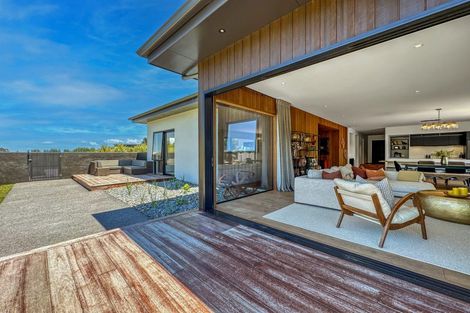 Photo of property in 14 The Fairways, Kinloch, Taupo, 3377