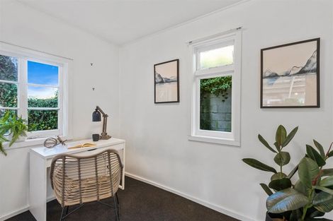 Photo of property in 28 Straven Road, Riccarton, Christchurch, 8011