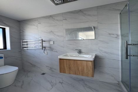 Photo of property in 10 Elcoat Avenue, Henderson, Auckland, 0612