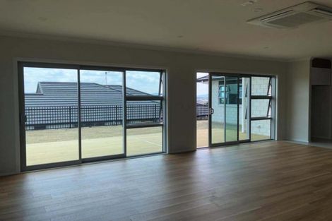 Photo of property in 11 Dulverton Rise, Flagstaff, Hamilton, 3210