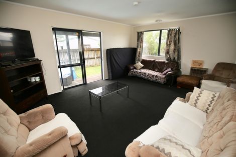 Photo of property in 27a Breckons Avenue, Nawton, Hamilton, 3200