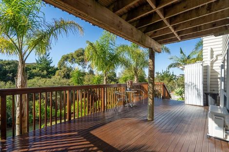 Photo of property in 5 Bintulu Place, Fairview Heights, Auckland, 0632