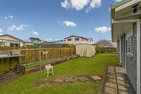 Photo of property in 6 Whitby Avenue, Whitianga, 3510