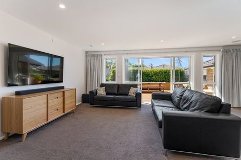 Photo of property in 20 Tongariro Drive, Aotea, Porirua, 5024