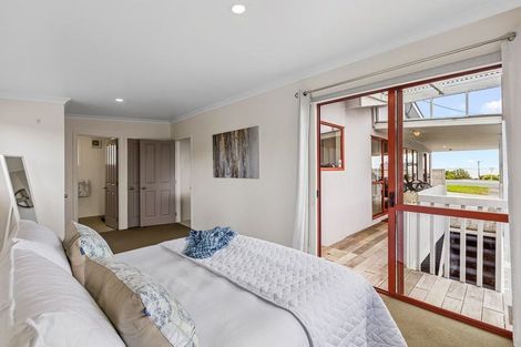 Photo of property in 167 Vipond Road, Stanmore Bay, Whangaparaoa, 0932