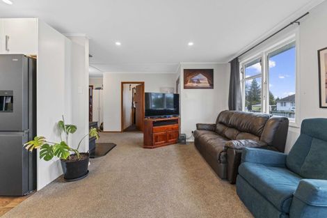 Photo of property in 1 Tawa Place, Wairakei, Taupo, 3332