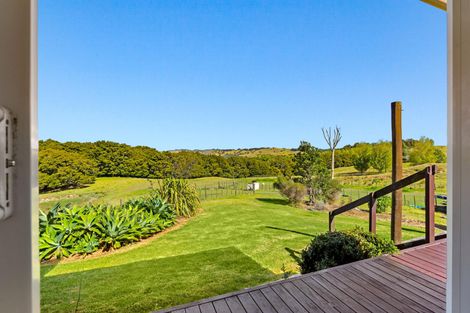 Photo of property in 301 Ranganui Road, Kaiwaka, 0573