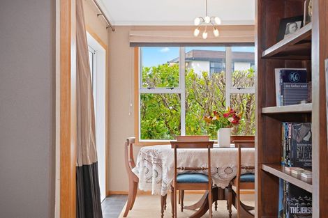 Photo of property in 15 Darraghs Road, Brookfield, Tauranga, 3110