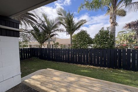 Photo of property in 3/109a Te Atatu Road, Te Atatu South, Auckland, 0610