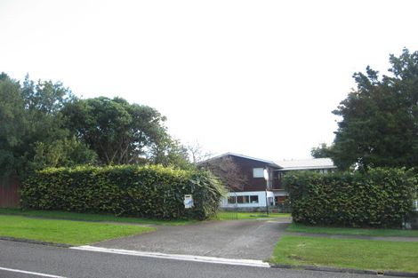 Photo of property in 127 Ennis Avenue, Pakuranga Heights, Auckland, 2010