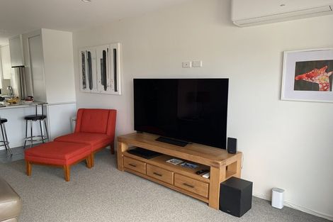 Photo of property in 1/72 Kitchener Road, Milford, Auckland, 0620