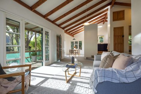 Photo of property in 79 Glenesk Road, Piha, New Lynn, 0772