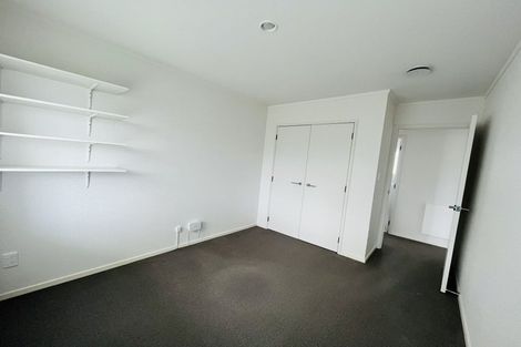 Photo of property in 2/13 Trinidad Road, Sunnynook, Auckland, 0620