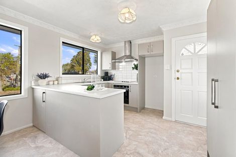 Photo of property in 109 Carisbrooke Street, Aranui, Christchurch, 8061