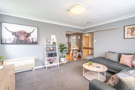 Photo of property in 11 Stephens Street, Waikiwi, Invercargill, 9810