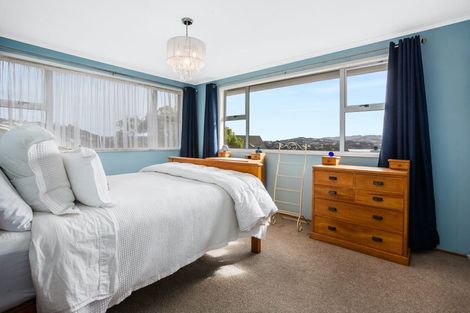 Photo of property in 11 Spinnaker Drive, Whitby, Porirua, 5024