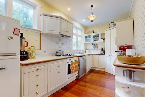 Photo of property in 2 Darlington Terrace, Miramar, Wellington, 6022