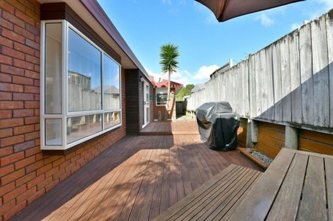 Photo of property in 12 Astor Place, Orewa, 0931