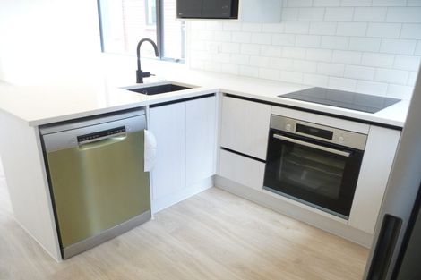 Photo of property in 20 Toanga Place, Mount Wellington, Auckland, 1062