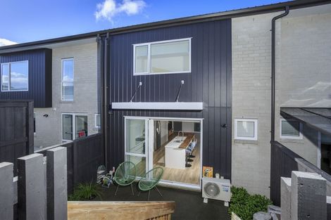 Photo of property in 153 Millwater Parkway, Silverdale, 0932