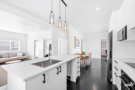 Photo of property in 55 Riverside Drive, Waiwhetu, Lower Hutt, 5010