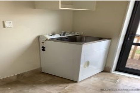 Photo of property in 12 Dolphin Street, Pakuranga, Auckland, 2010