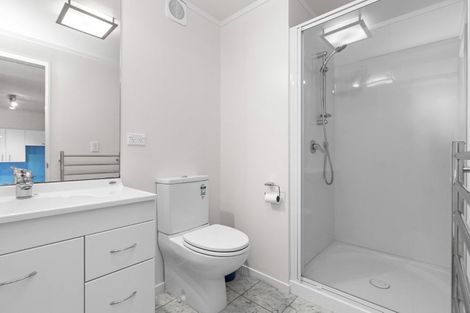 Photo of property in 3 Tironui Terrace, Western Heights, Hamilton, 3200