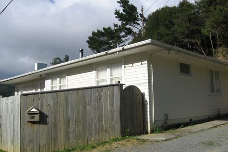 Photo of property in 22a Shackleton Grove, Stokes Valley, Lower Hutt, 5019