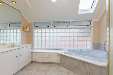 Photo of property in 11 Logan Place, Blenheim, 7201