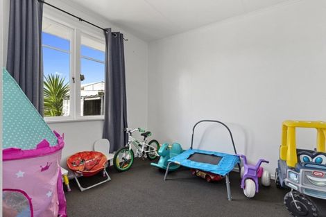 Photo of property in 7 Sunnyside Road, Nawton, Hamilton, 3200