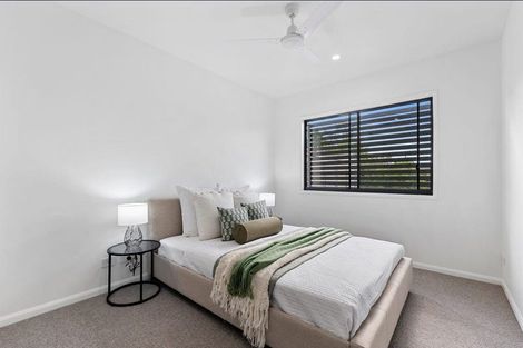 Photo of property in 9 Kawau Close, Orewa, 0931