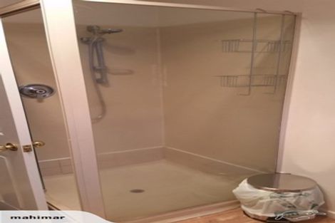 Photo of property in 127 Hobsonville Road, West Harbour, Auckland, 0618