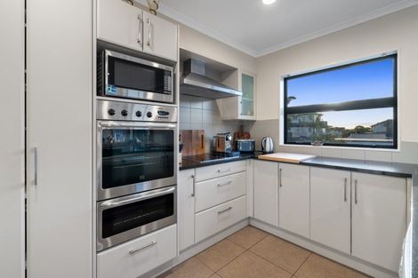 Photo of property in 598b Papamoa Beach Road, Papamoa Beach, Papamoa, 3118