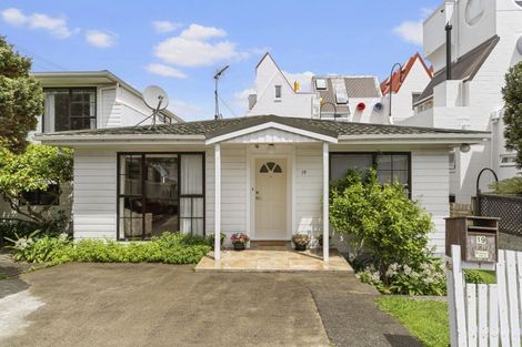 Photo of property in 19 Tapiri Street, Hataitai, Wellington, 6021
