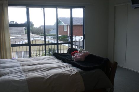 Photo of property in 4 Sorrel Crescent, Bucklands Beach, Auckland, 2012