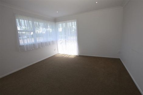 Photo of property in 1/2 Thatcher Street, Mission Bay, Auckland, 1071