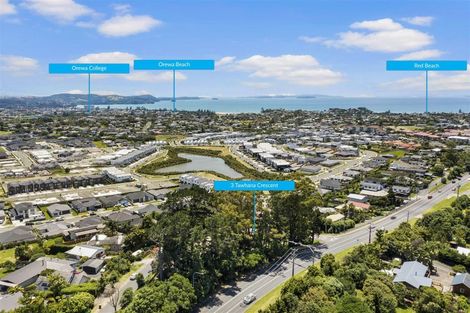 Photo of property in 3 Tawhana Crescent, Red Beach, 0932