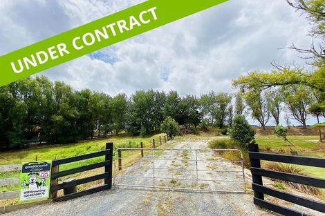 Photo of property in 38 Settlement Road, Kaiwaka, 0573