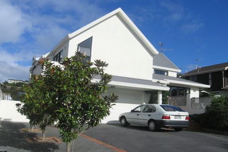 Photo of property in 3 George Gee Drive, Korokoro, Lower Hutt, 5012